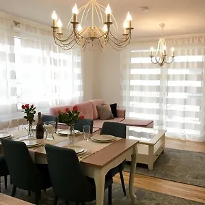 https://white-vintage-park-view-apartment.vienna-besthotels.com